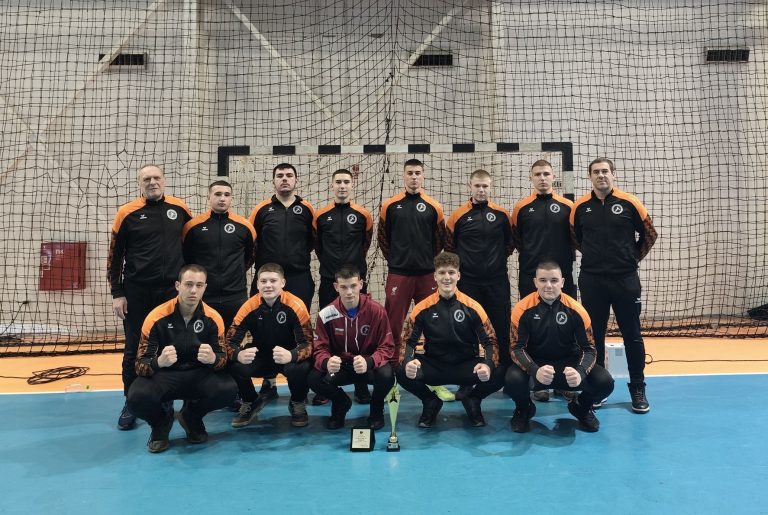 ХК Осъм изпусна победата във Варна след силен мач срещу Спартак