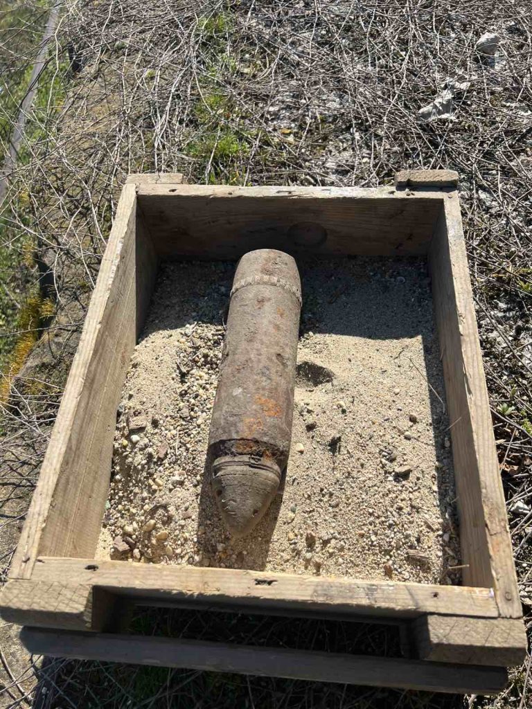 Военнослужещи от Сухопътните войски обезвредиха снаряд, открит в Плевен