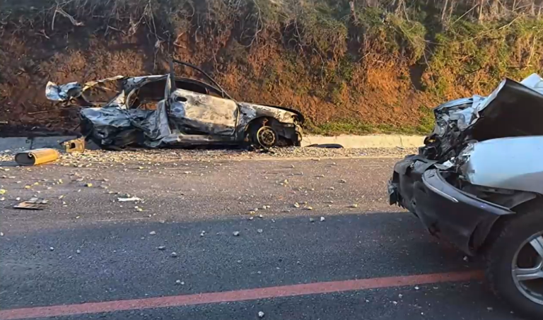 Окръжна прокуратура – Ловеч ръководи разследване за катастрофа с горящ автомобил, при която загинаха мъж и две деца на 14 и 10 години