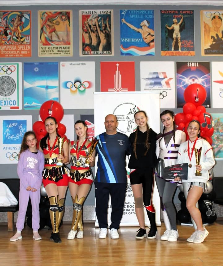 „Роксмайл“ – Ловеч участва в Национален турнир по акробатичен рокендрол