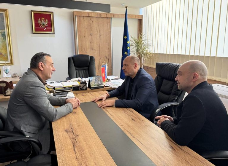 Кметът на Ловеч и общински съветник бяха на работно посещение в Черна гора