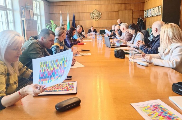 Парламентарно представените партии и коалиции в Плевен не стигнаха до пълно съгласие за съставите на СИК в общината