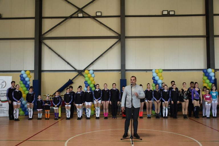 Национален турнир по акробатичен рокендрол в Ловеч