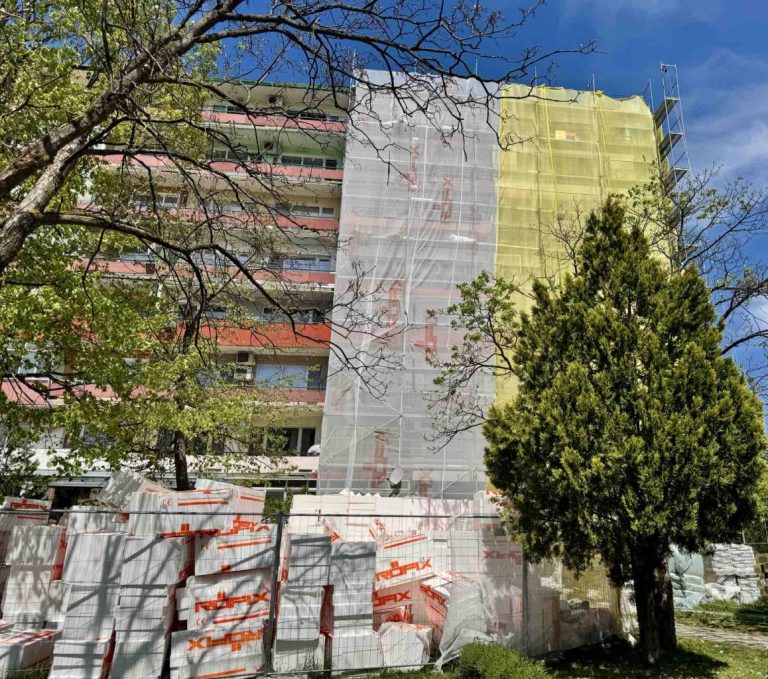 Сигнали за нередности, свързани със санирането в Ловеч (видео)