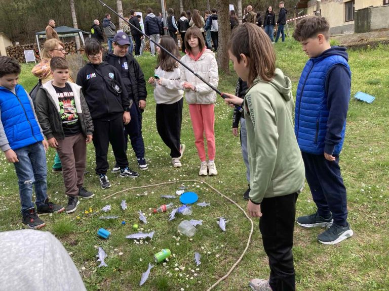 „Лесовъда и приятели“  в горски разсадник „Сливек“