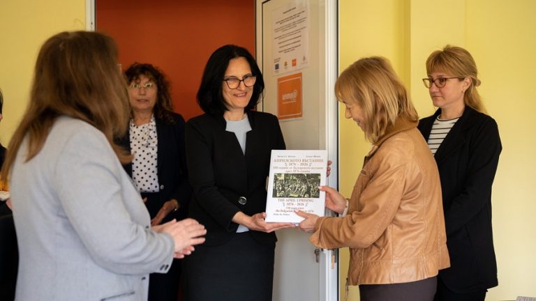 Откриха нов дигитален клуб в НЧ „Г. Парцалев 1901 г.“ в гр. Левски