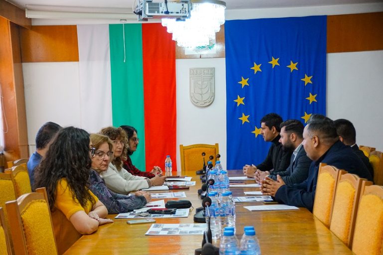 В Община Левски се проведе среща на представители на ромската общност с общинското ръководство