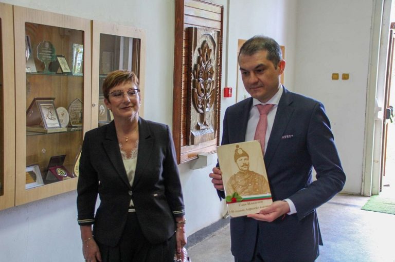 Зам.-министърът на туризма Павлин Петров посети НПГГСД „Сава Младенов“ в град Тетевен