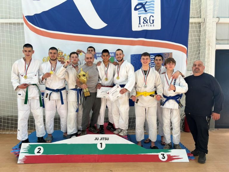 Силно начало на състезателната година за СК „Джу Джицу Вароша“