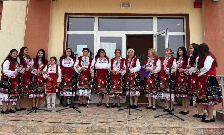 Великденски празник събра жители и гости в село Малиново