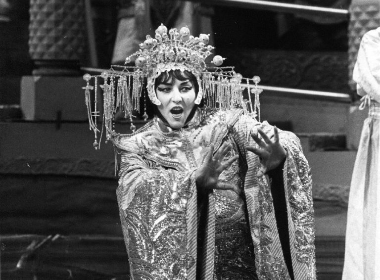 С концерт-спектакъл Плевен отбелязва 85 години от рождението на оперната прима Гена Димитрова