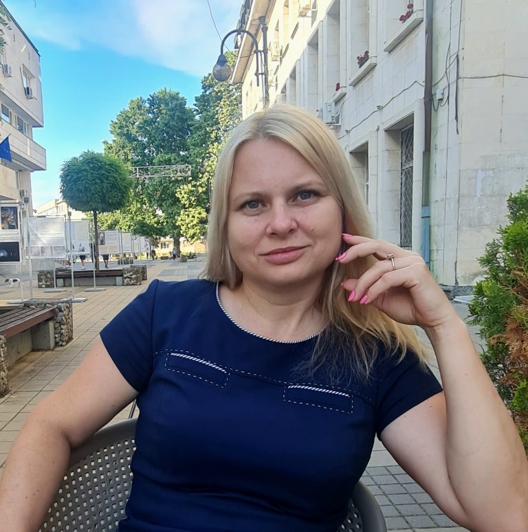 Общински съветник пита кмета за проблемите с автобусните линии до селата на Ловеч