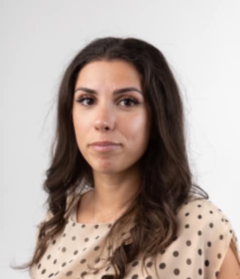 Общински съветник алармира за дупки в квартал „5“ в Ловеч и пита за ремонт