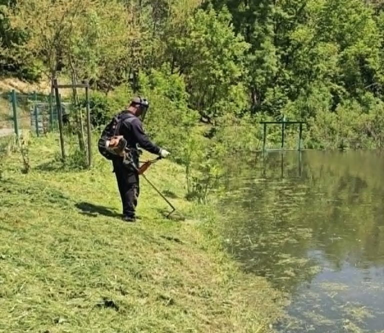 Община Плевен почиства парк „Кайлъка“ и разширява поддържаните зони