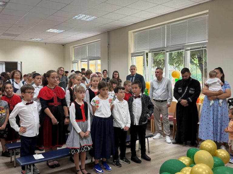 Областният управител Пламен Христов поздрави завършилите първокласници на ЧОУ „Свети Седмочисленици“
