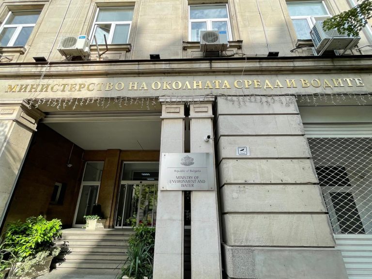 Министърът на околната среда и водите и областният управител на Ловеч обсъдиха тежкото експлоатационно състояние на регионалното депо за отпадъци
