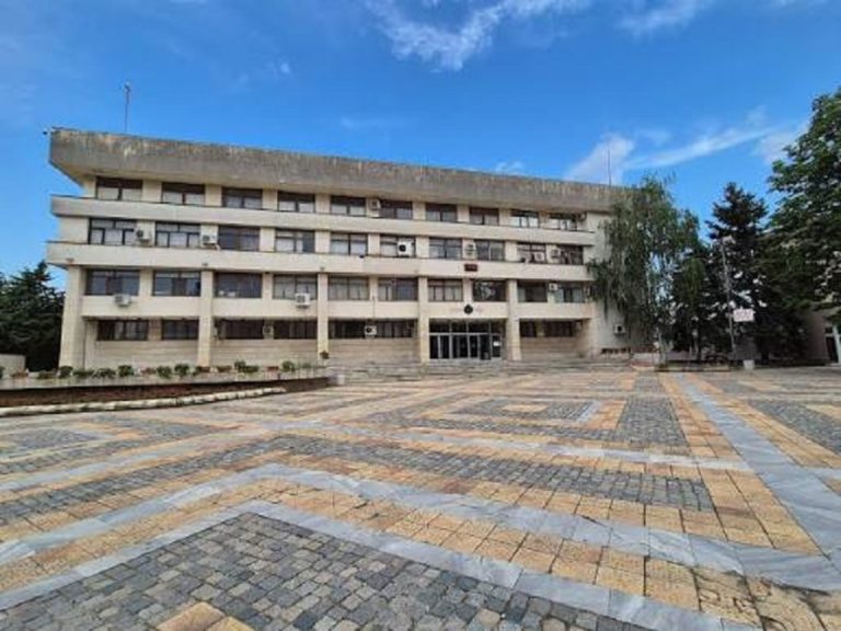 В Левски прекратиха предсрочно правомощията на председателя на ОбС
